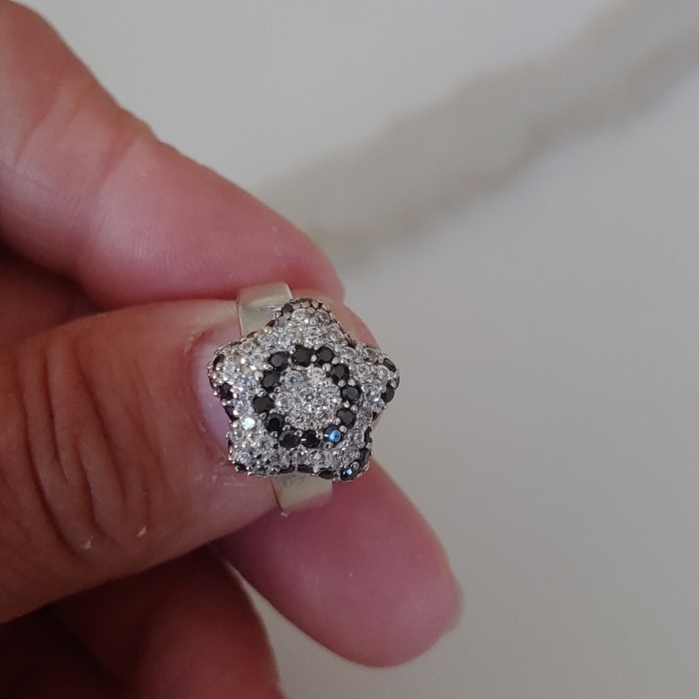 Silver Ring - Picture 3 of 3
